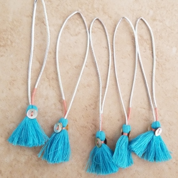 Johnny was tassels - Picture 1 of 16